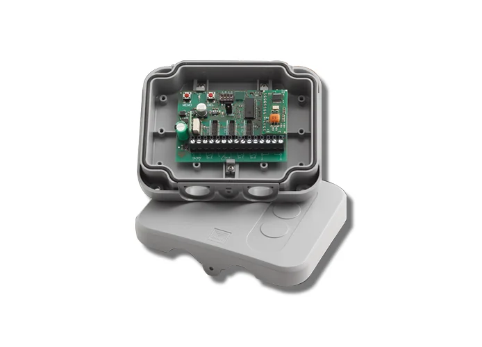 cardin receptor modular en caja 12/24vac-dc 868mhz rcq508nc1